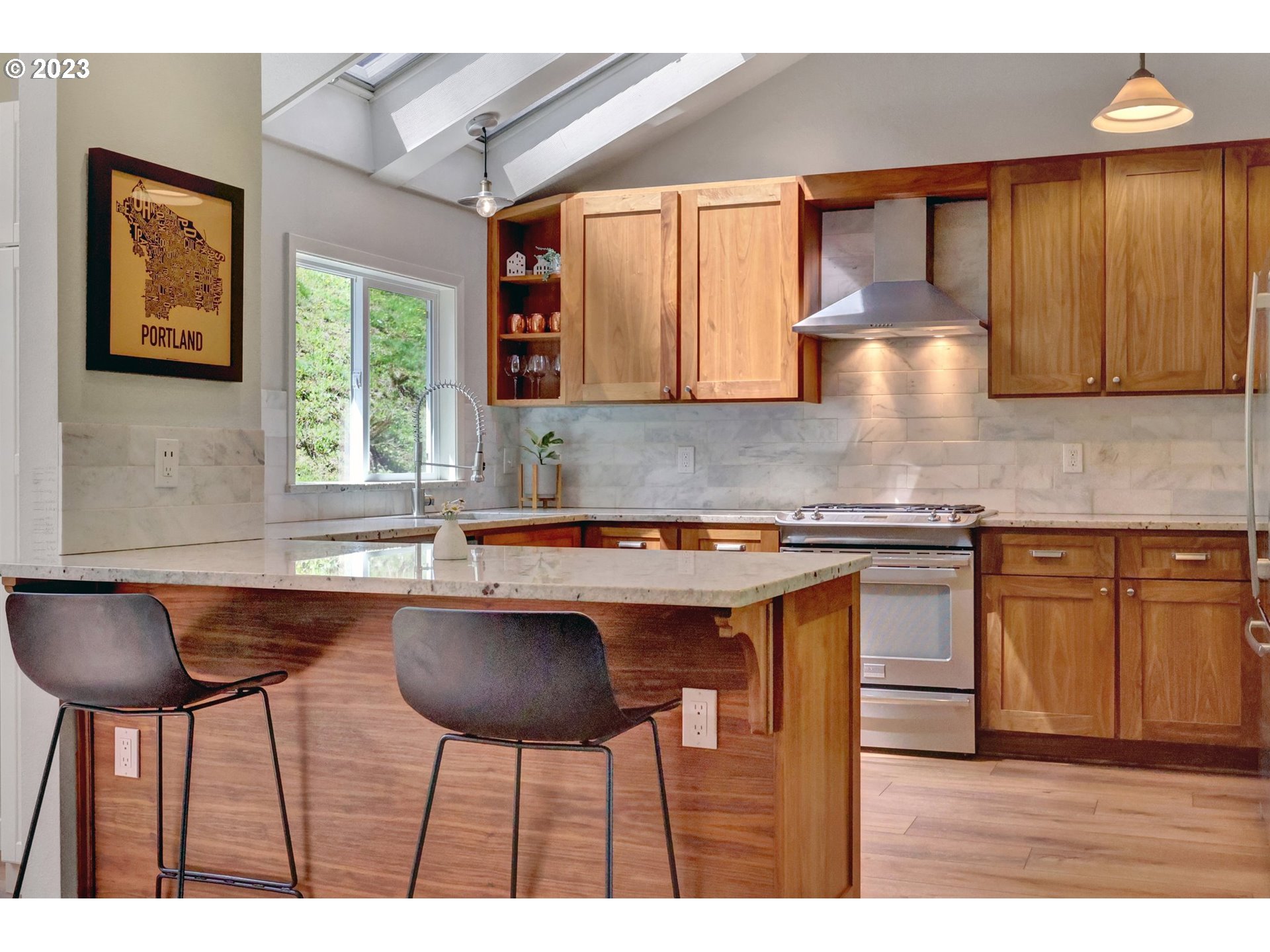 6307 Southwest Terwilliger Boulevard Portland, OR 97239 - Photo 10 of 40 Gallery Image 10