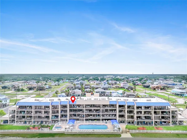 $257,000 | 1021 South Water Street, Unit 410, Rockport, TX 78382