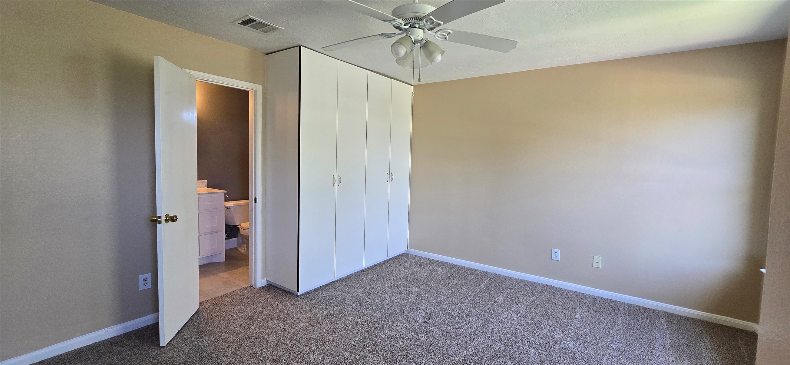 13115 Ridgewood Knoll Lane Houston, TX 77047 - Photo 23 of 46 Master Room