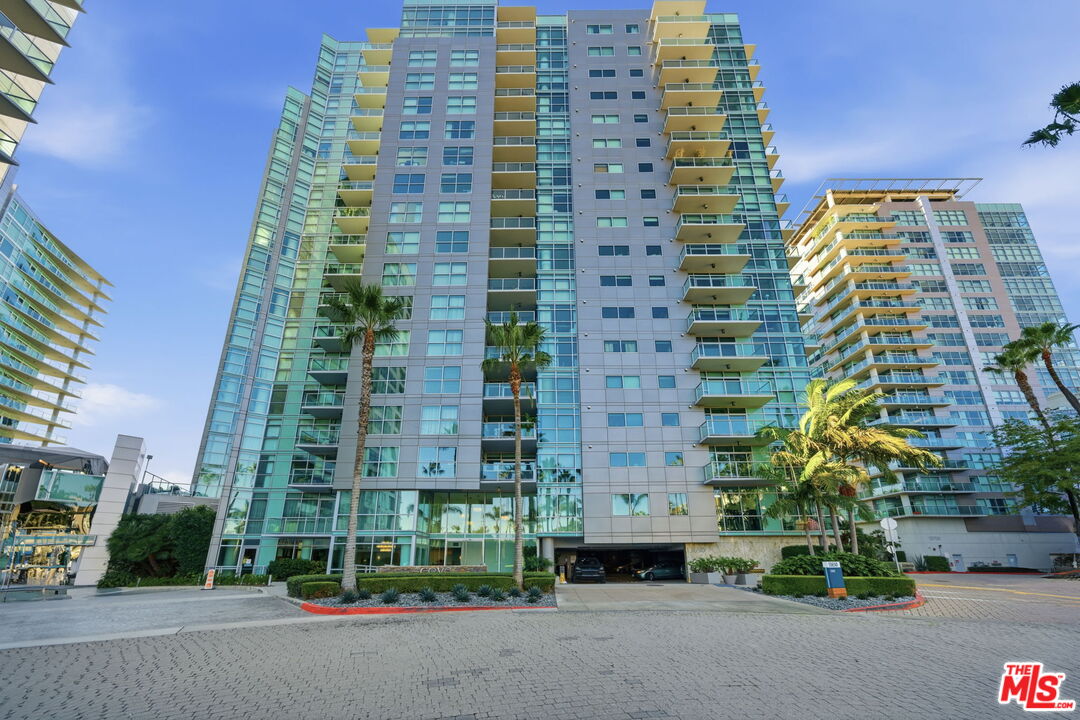 13650 Marina Pointe Drive, Unit 1603 Marina del Rey, CA 90292 - Photo 50 of 75