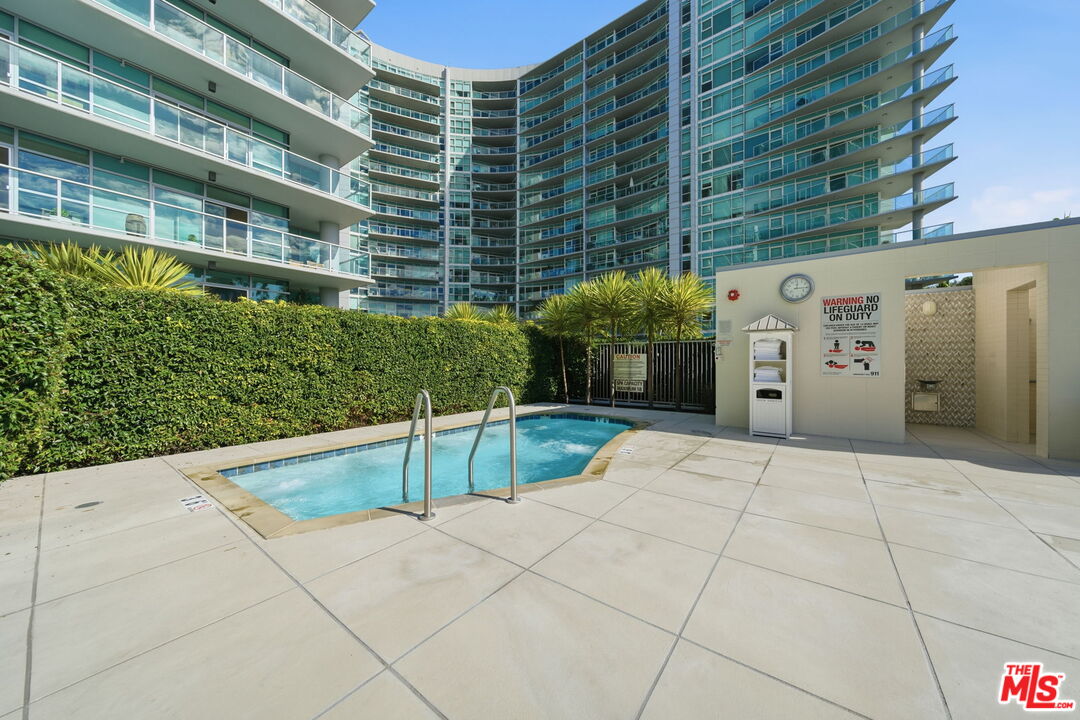 13650 Marina Pointe Drive, Unit 1603 Marina del Rey, CA 90292 - Photo 63 of 75