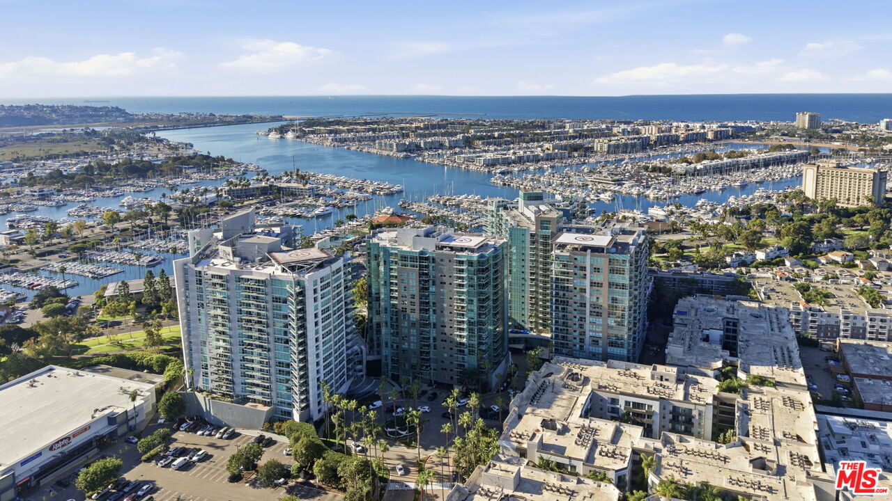 13650 Marina Pointe Drive, Unit 1603 Marina del Rey, CA 90292 - Photo 73 of 75 a view of a city