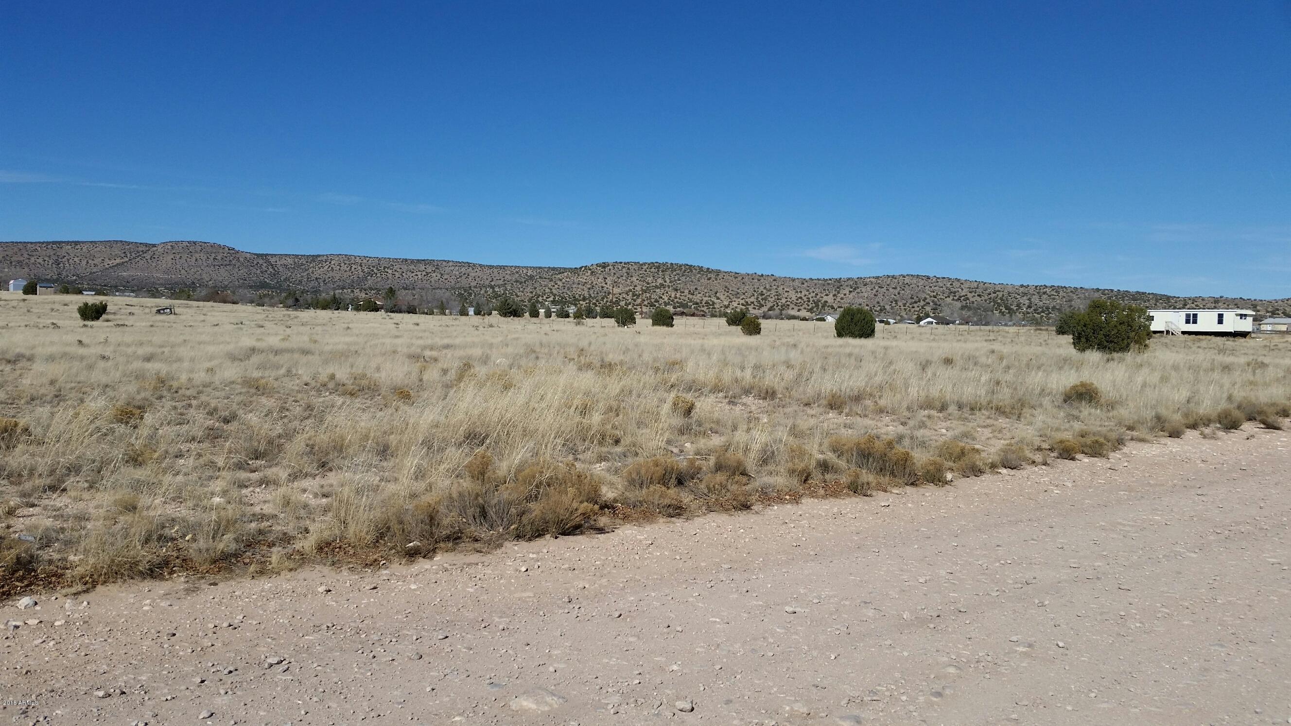 800 West Ahonen Road, Unit 4 Paulden, AZ 86334 - Photo 2 of 2 800 W. Ahonen Road - Northeast