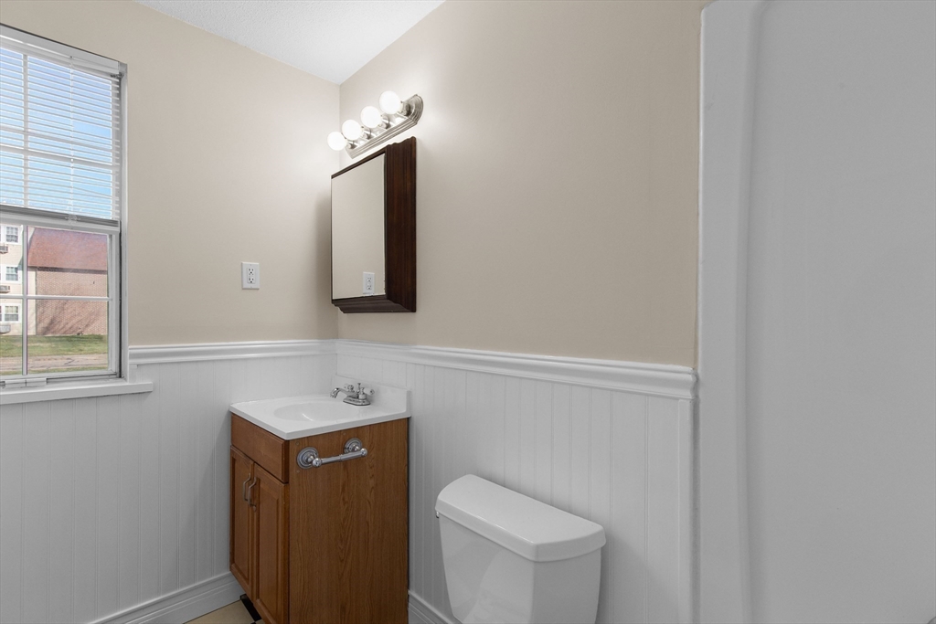 180 Main Street, Unit D80 Bridgewater, MA 02324 - Photo 15 of 26