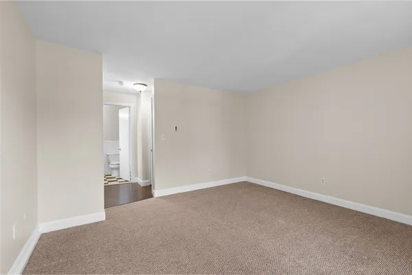 $230,000 | 180 Main Street, Unit D80, Bridgewater, MA 02324