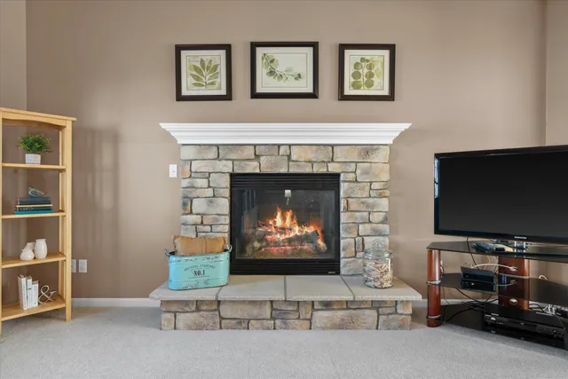 $612,500 | 227 Shore Circle, Oconomowoc, WI 53066