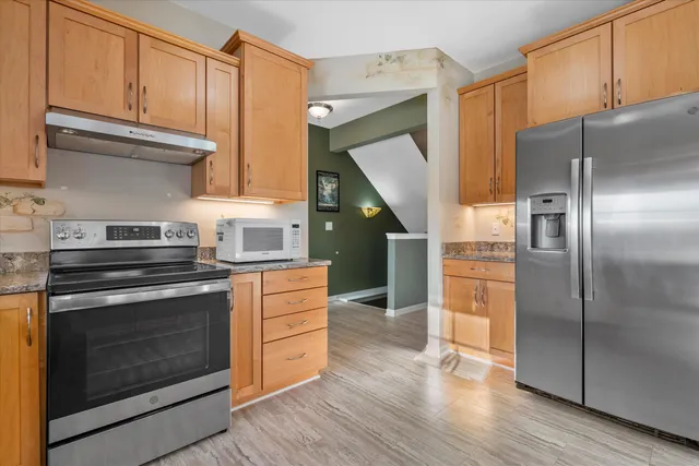 $612,500 | 227 Shore Circle, Oconomowoc, WI 53066