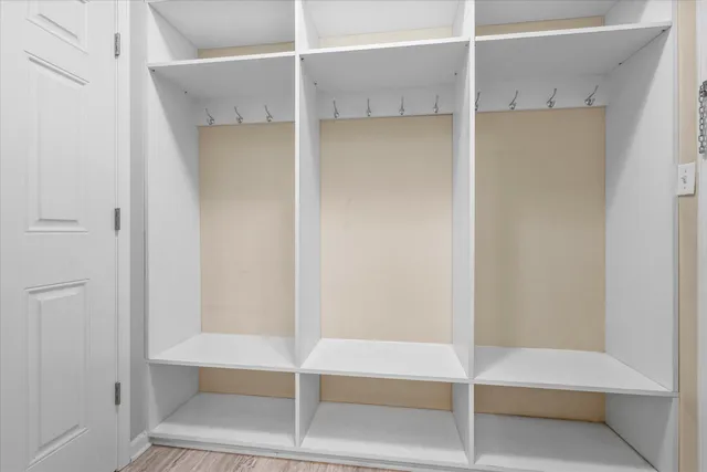 $612,500 | 227 Shore Circle, Oconomowoc, WI 53066