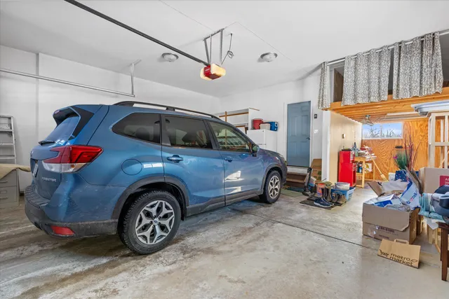 $612,500 | 227 Shore Circle, Oconomowoc, WI 53066