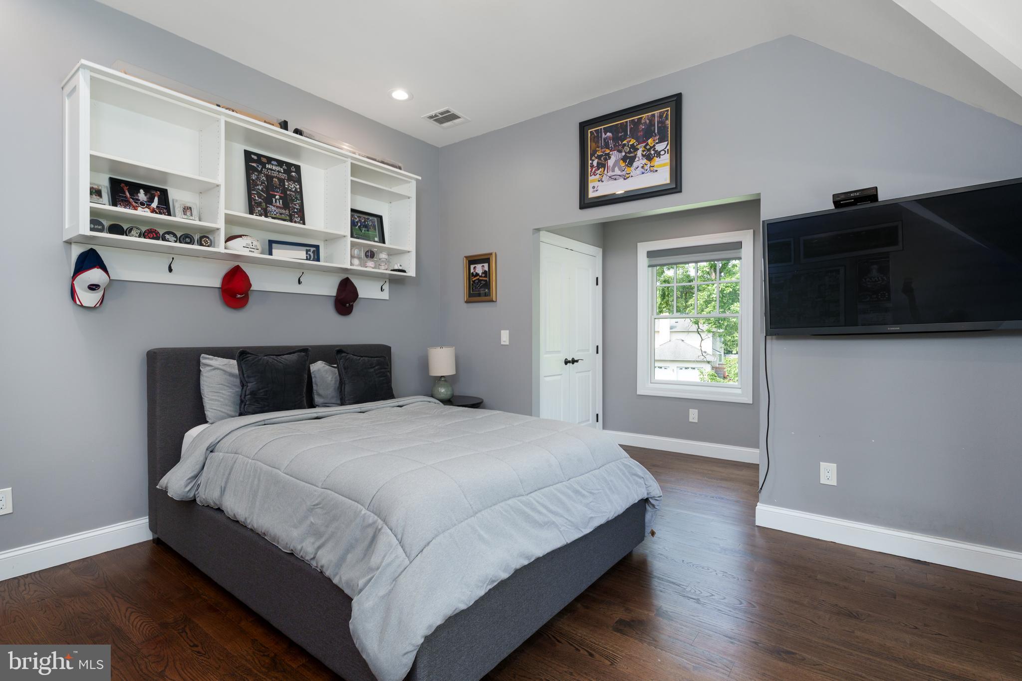 58 Haas Road Basking Ridge, NJ 07920 - Photo 28 of 53 Built-ins in BR #2