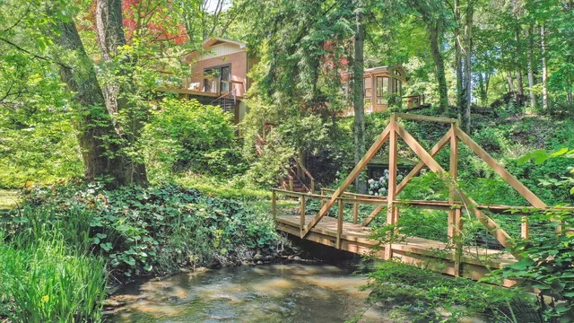 $719,000 | 1630 South 3rd Street, Niles, MI 49120