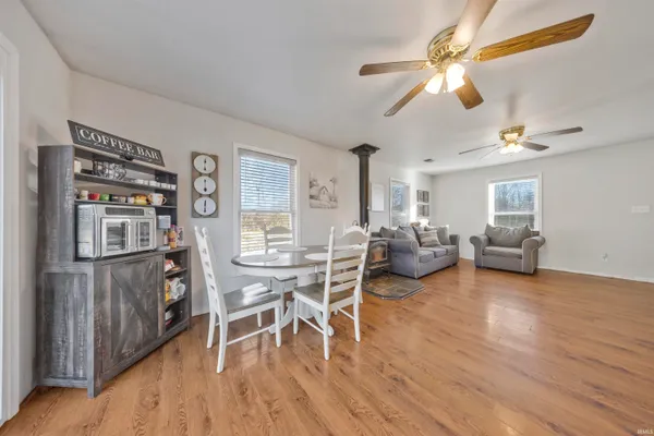 $219,900 | 8870 Barter Road, Mount Vernon, IN 47620