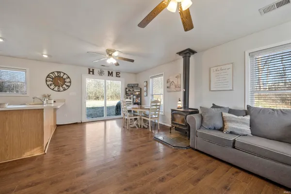 $219,900 | 8870 Barter Road, Mount Vernon, IN 47620