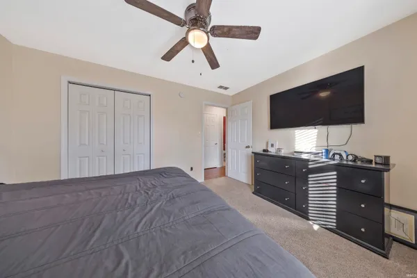 $219,900 | 8870 Barter Road, Mount Vernon, IN 47620