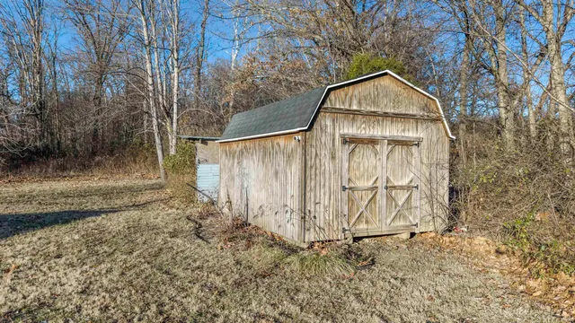 $238,000 | 8870 Barter Road, Mount Vernon, IN 47620