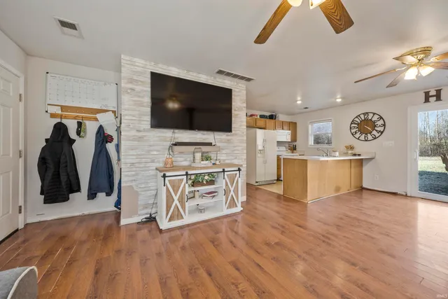 $238,000 | 8870 Barter Road, Mount Vernon, IN 47620