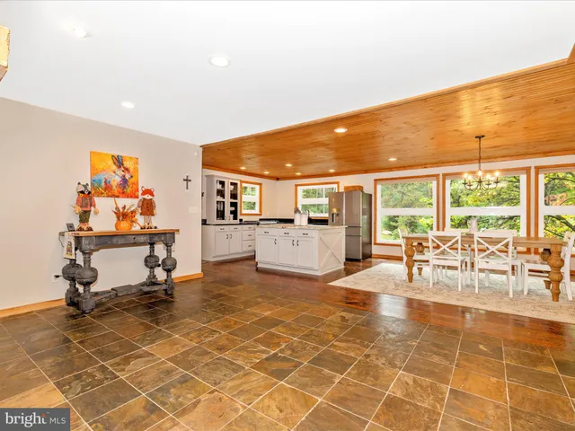 $999,000 | 8935 Hawbottom Road, Middletown, MD 21769