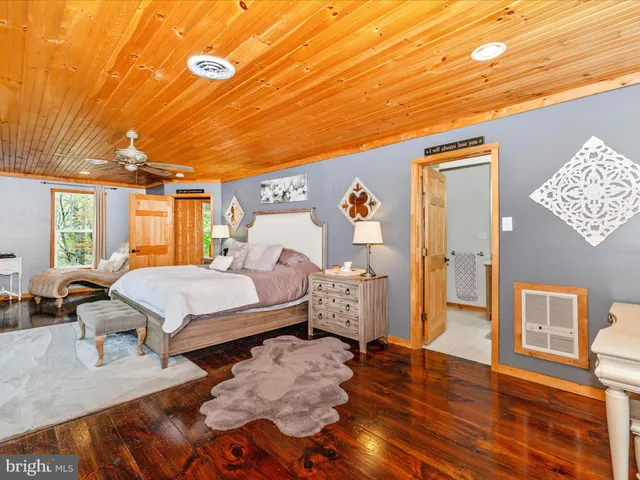 $999,000 | 8935 Hawbottom Road, Middletown, MD 21769