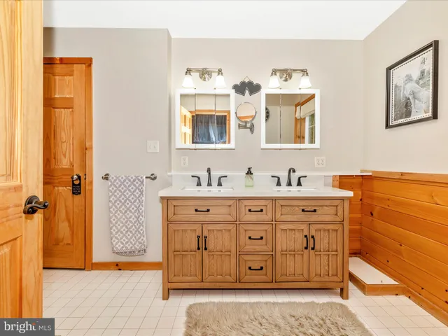 $999,000 | 8935 Hawbottom Road, Middletown, MD 21769