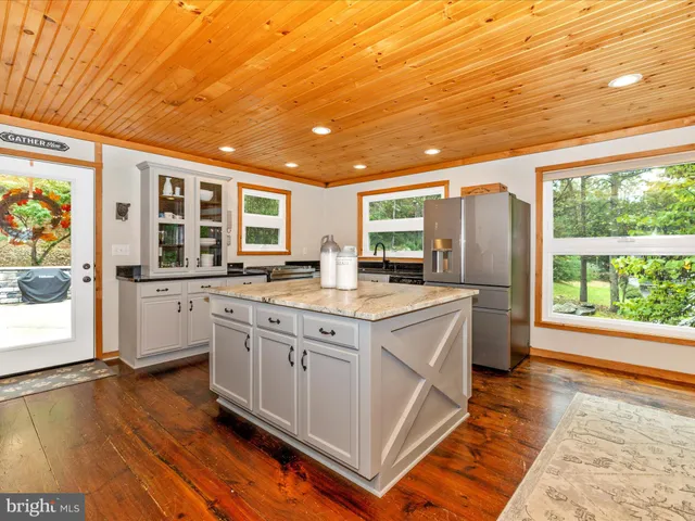 $999,000 | 8935 Hawbottom Road, Middletown, MD 21769