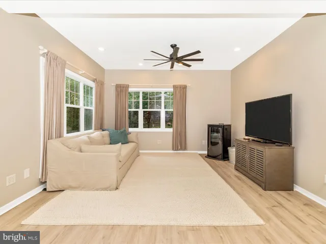 $999,000 | 8935 Hawbottom Road, Middletown, MD 21769