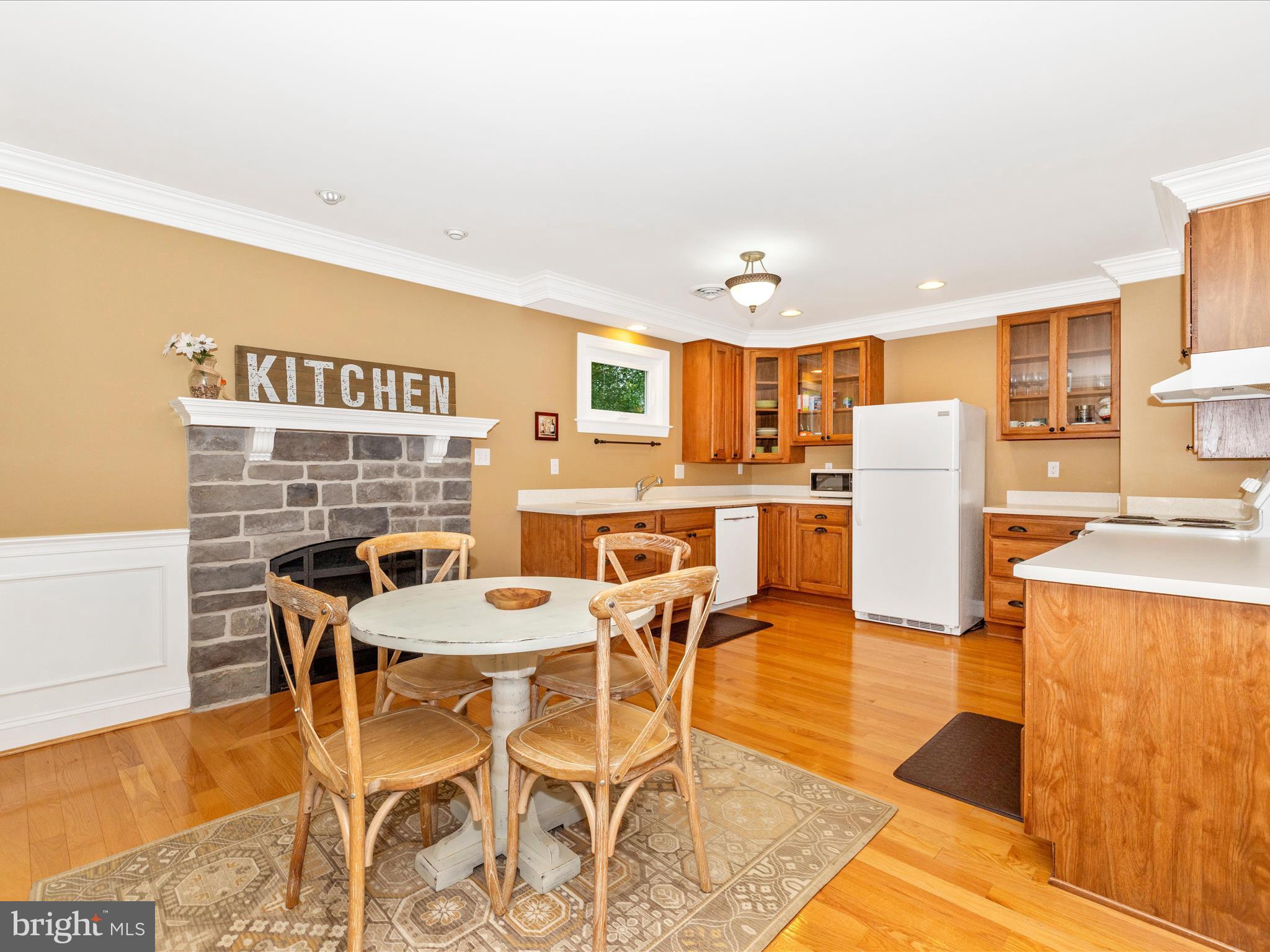 8935 Hawbottom Road Middletown, MD 21769 - Photo 49 of 84 Kitchen & Dining