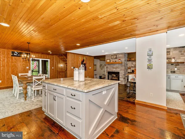 $999,000 | 8935 Hawbottom Road, Middletown, MD 21769