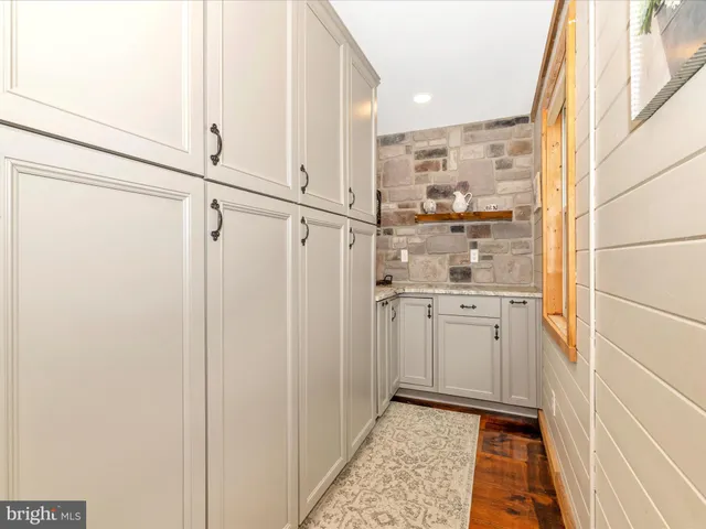 $999,000 | 8935 Hawbottom Road, Middletown, MD 21769