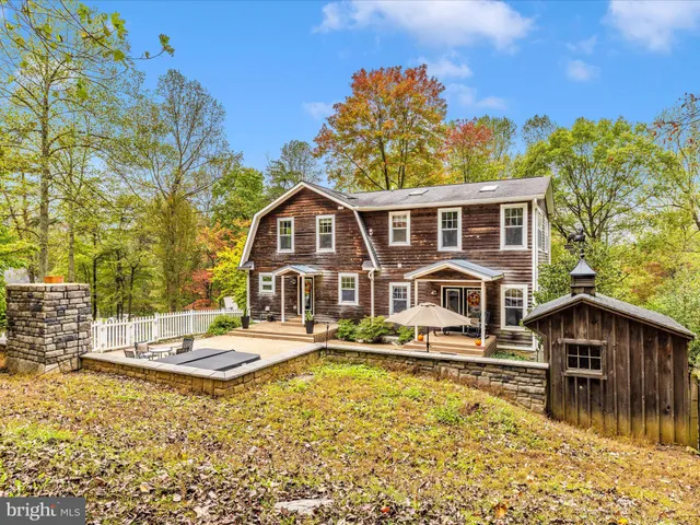 $999,000 | 8935 Hawbottom Road, Middletown, MD 21769