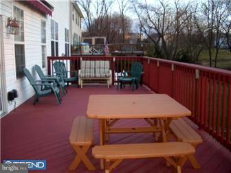 58 Country Road Perkasie, PA 18944 - Photo 3 of 12 Exterior Back