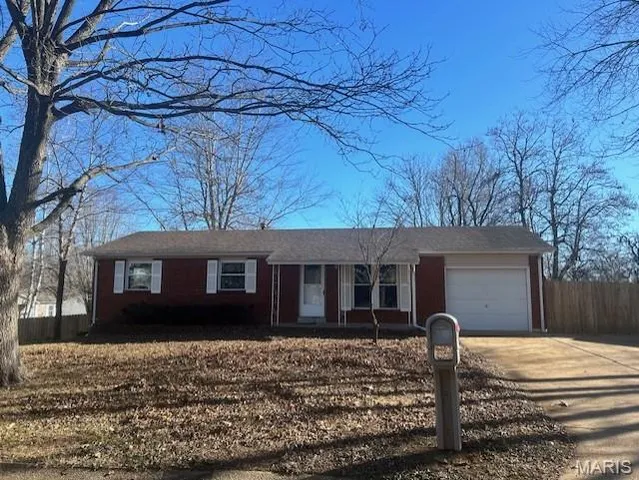 $204,900 | 262 Meadowbrook Drive, Farmington, MO 63640