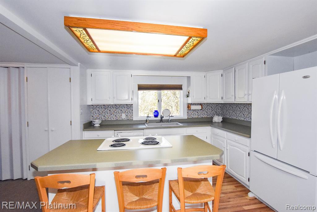 9449 Denton Hill Road Fenton, MI 48430 - Photo 22 of 56