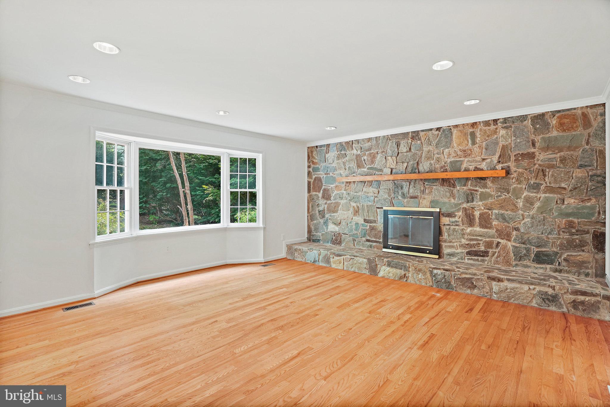15515 Langside Street Silver Spring, MD 20905 - Photo 21 of 38 Large Bay Window for maximum Light