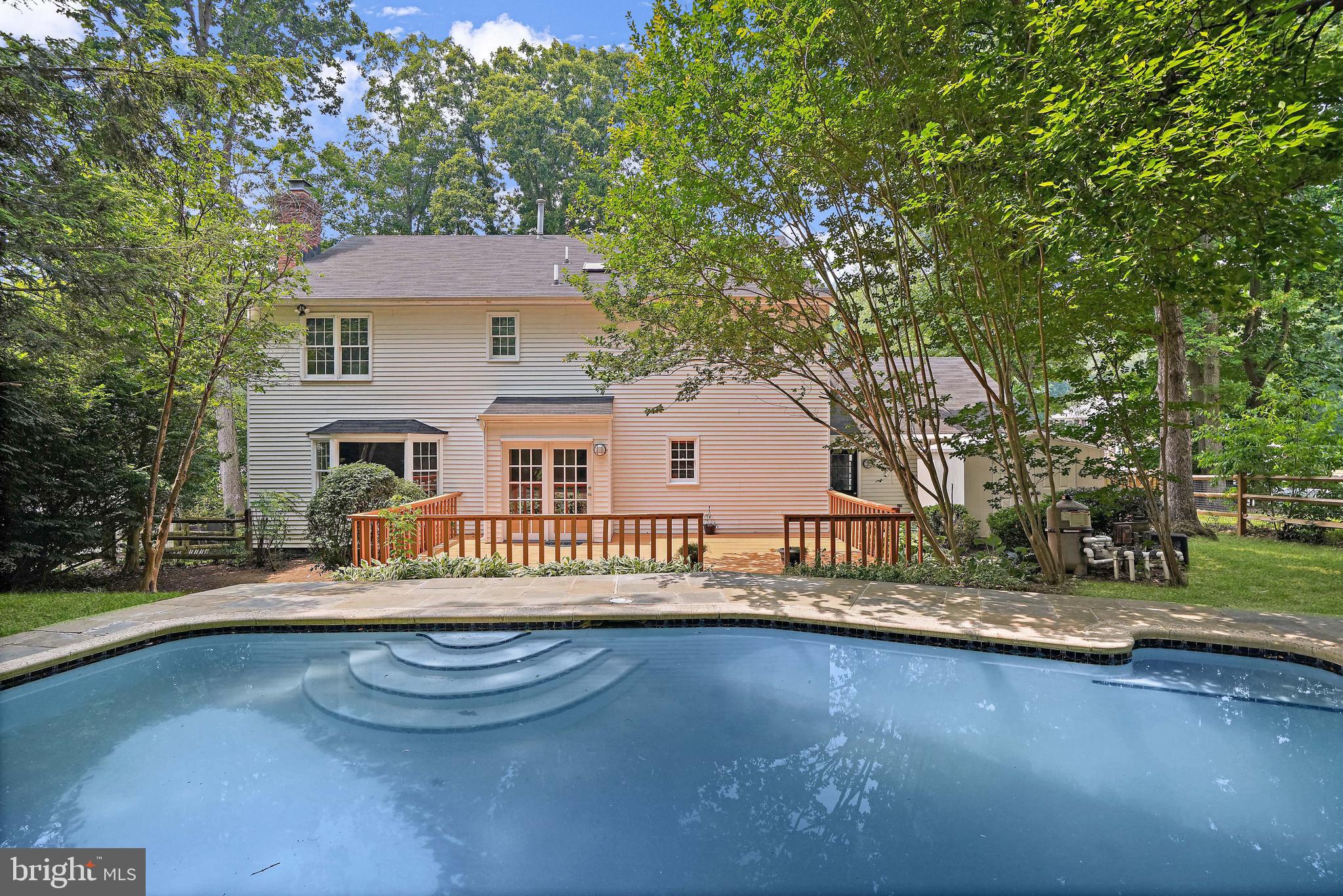 15515 Langside Street Silver Spring, MD 20905 - Photo 3 of 38 Personal Pool