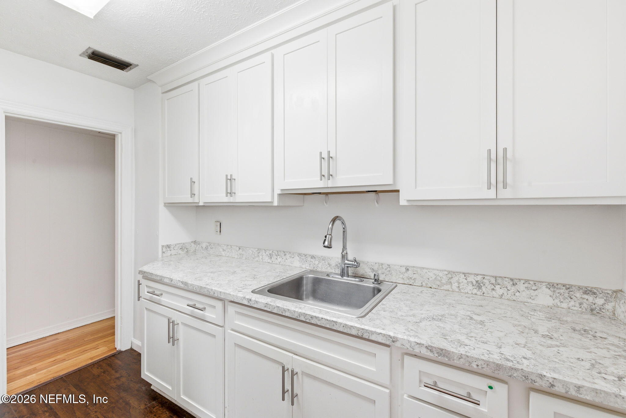 4737 Manchester Road Jacksonville, FL 32210 - Photo 16 of 31 16-web-or-mls-FA8A0106