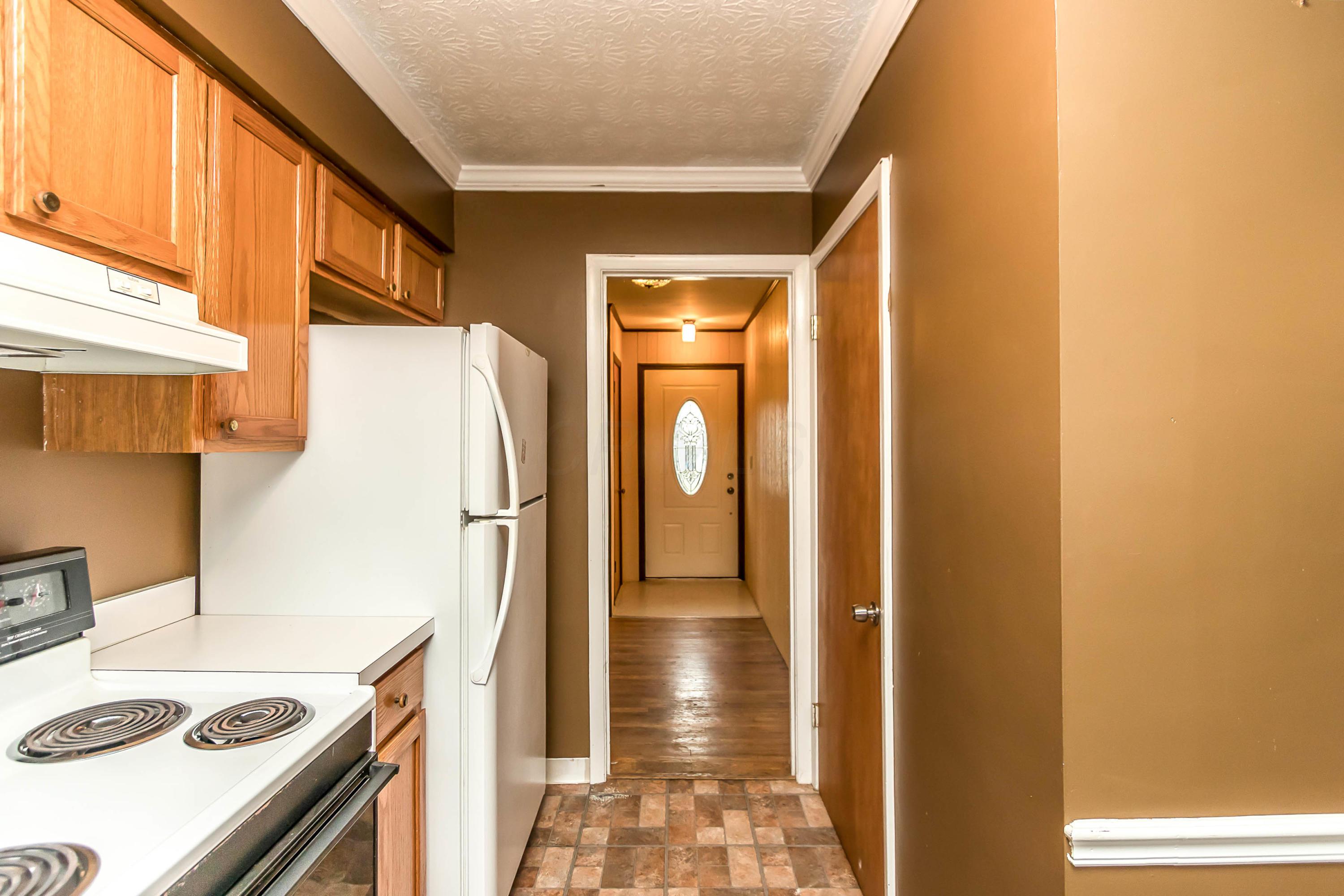7045 Harlem Road Westerville, OH 43082 - Photo 11 of 49