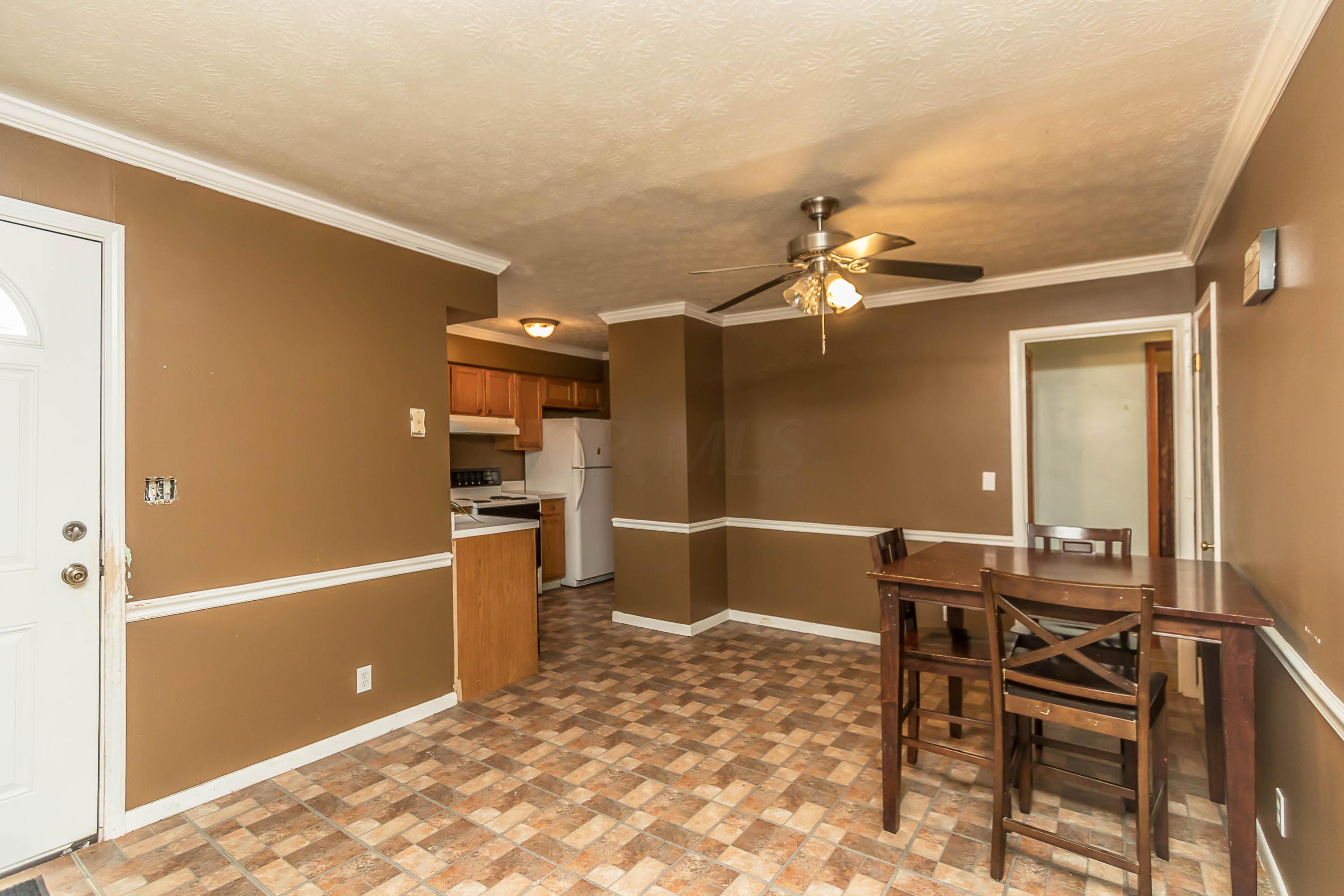 7045 Harlem Road Westerville, OH 43082 - Photo 15 of 49