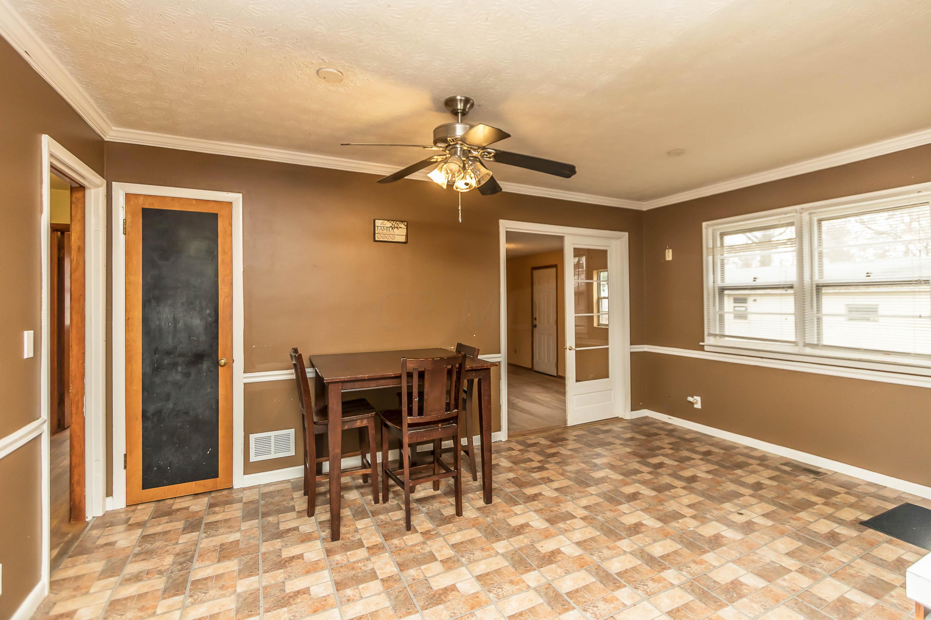 7045 Harlem Road Westerville, OH 43082 - Photo 17 of 49