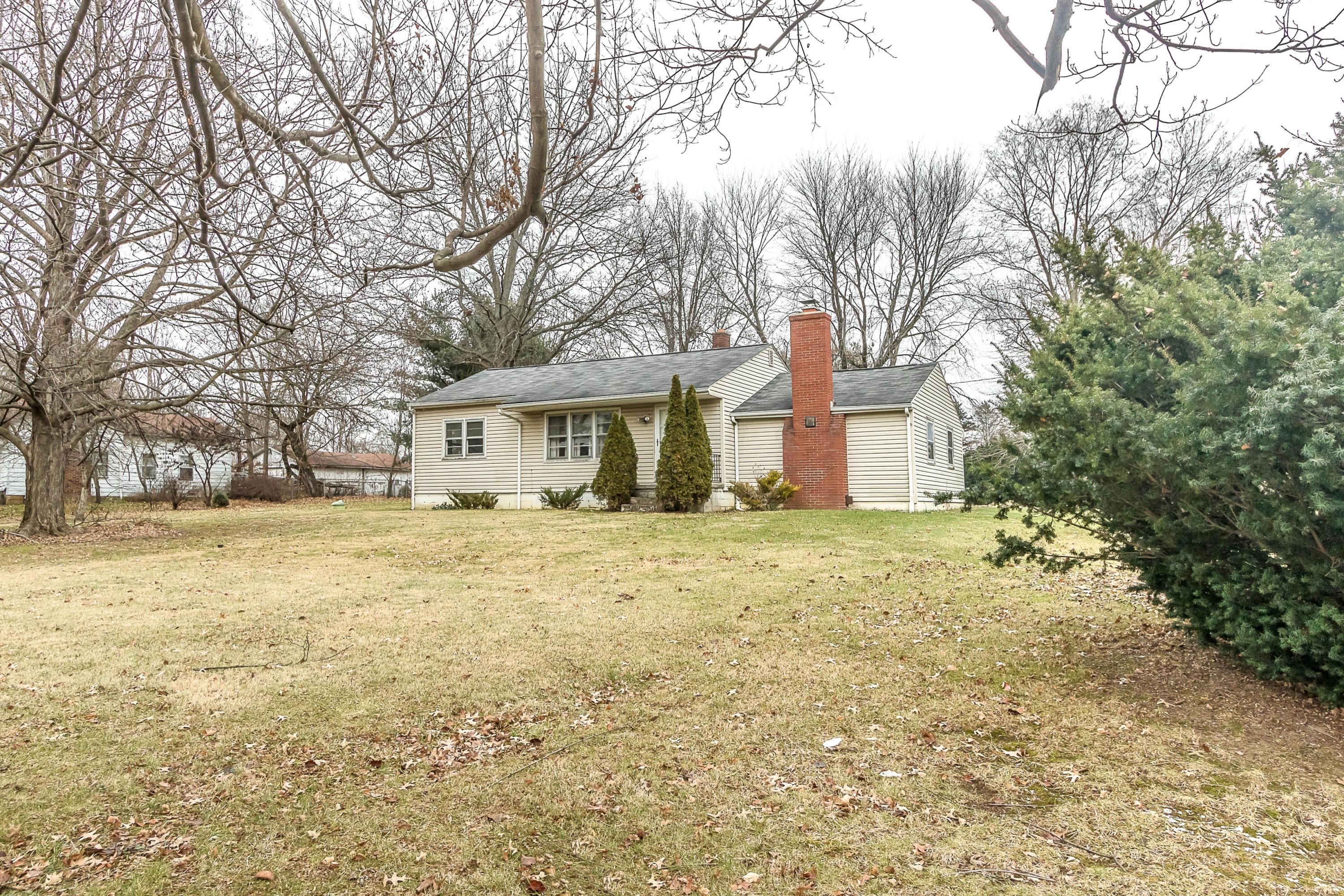 7045 Harlem Road Westerville, OH 43082 - Photo 2 of 49