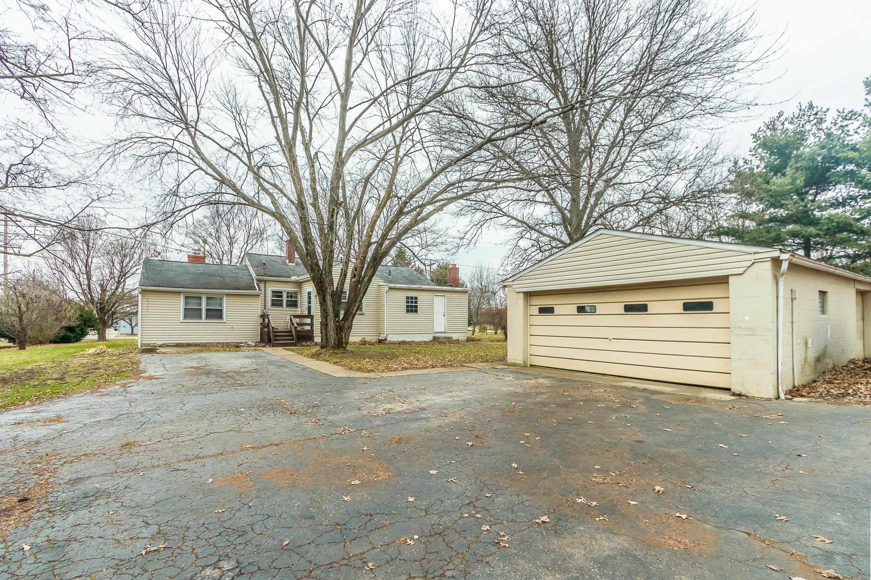 7045 Harlem Road Westerville, OH 43082 - Photo 42 of 49