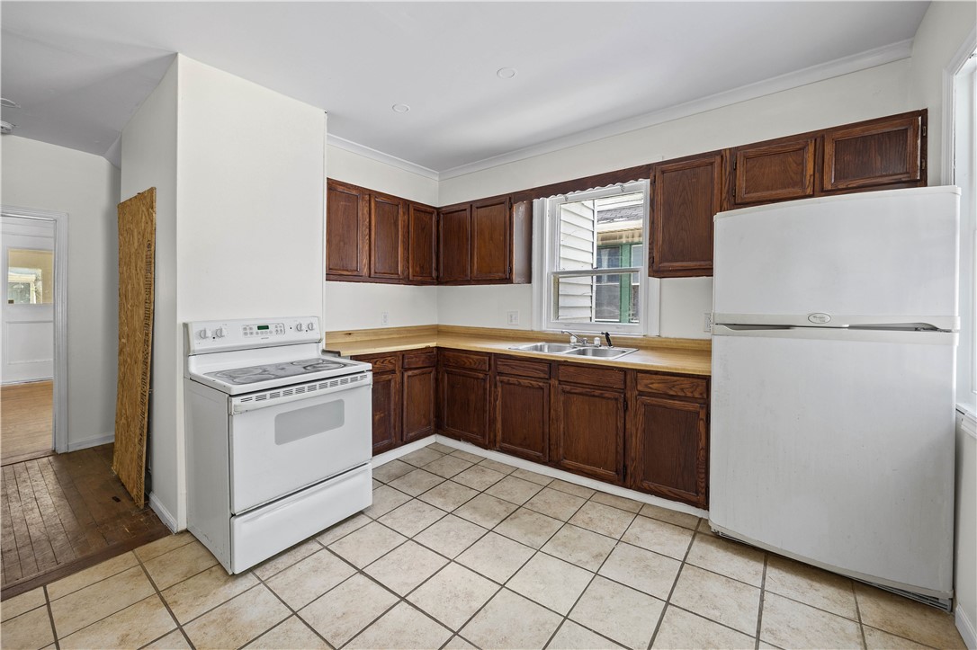 294 Clay Avenue Rochester, NY 14613 - Photo 20 of 26