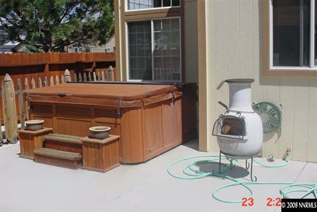 1499 Backer Way Reno, NV 89523 - Photo 7 of 9 a room with furniture and a window