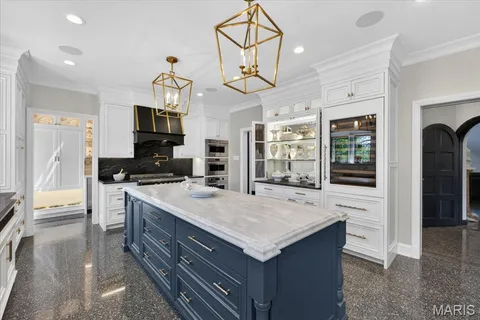 $4,850,000 | 5795 Lindell Boulevard, St. Louis, MO 63112