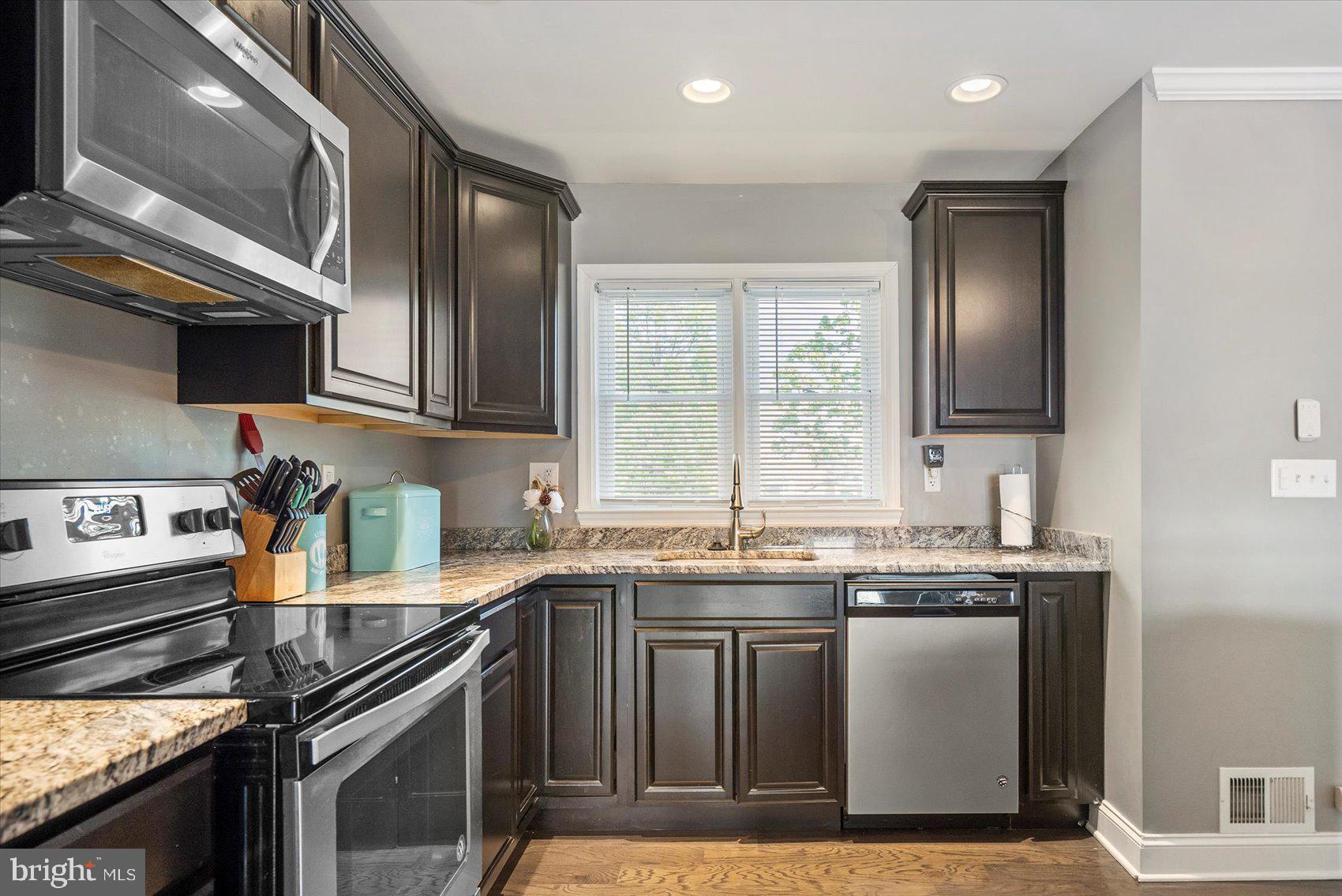 3609 Clarenell Road Baltimore, MD 21229 - Photo 6 of 33 Gallery Image 6