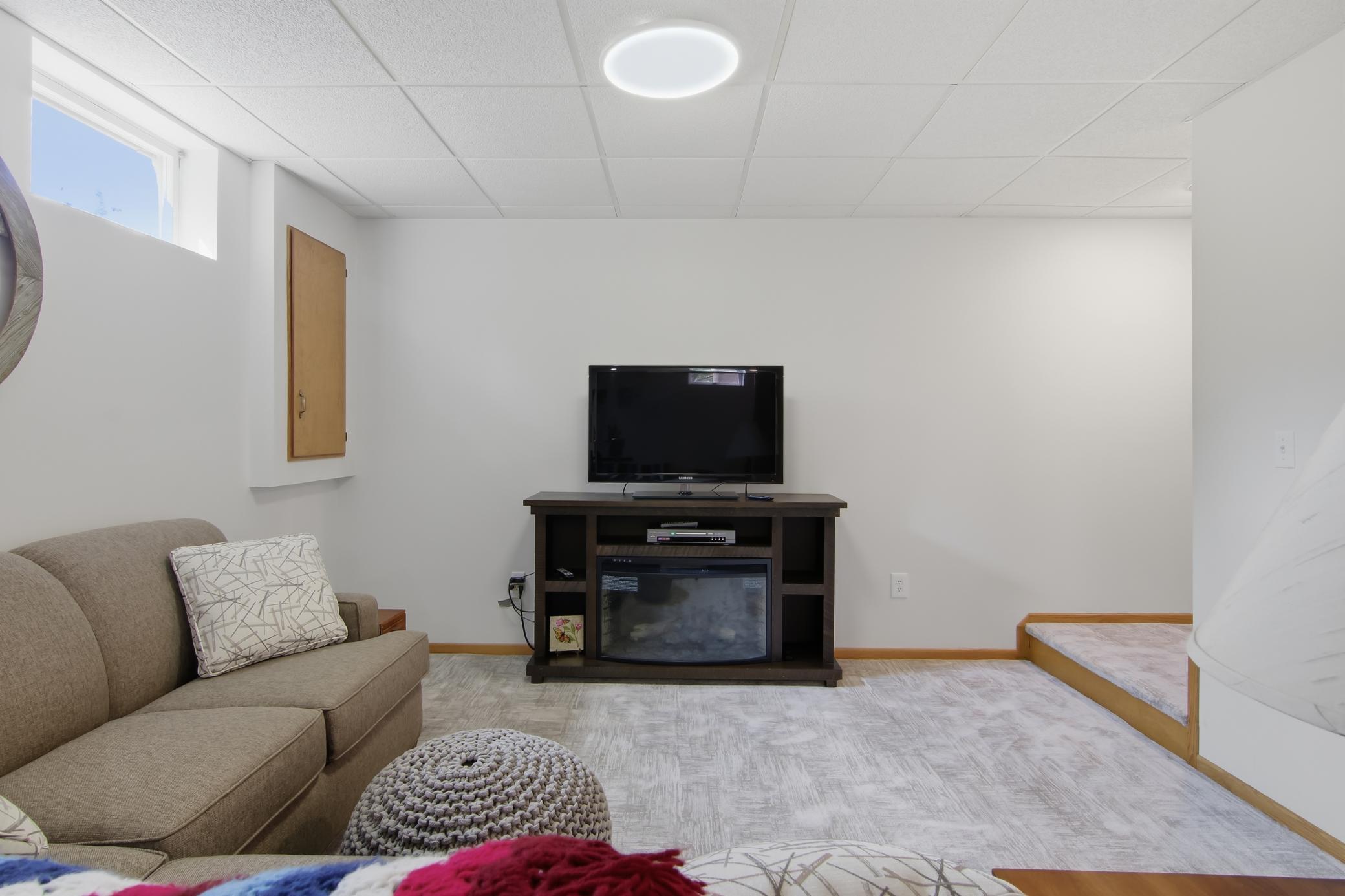 899 Wert Road Hudson, WI 54016 - Photo 27 of 42 Gallery Image 27