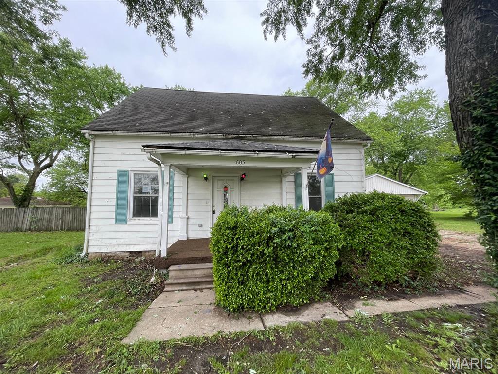605 South Edwardsville Road Worden, IL 62097 - Photo 2 of 25