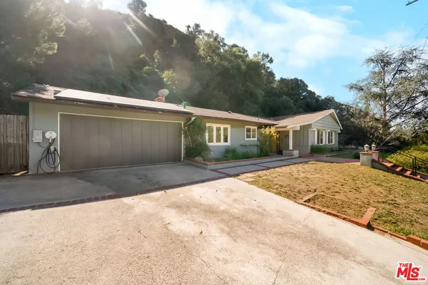 $1,690,000 | 5532 Ocean View Boulevard, La Canada Flintridge, CA 91011