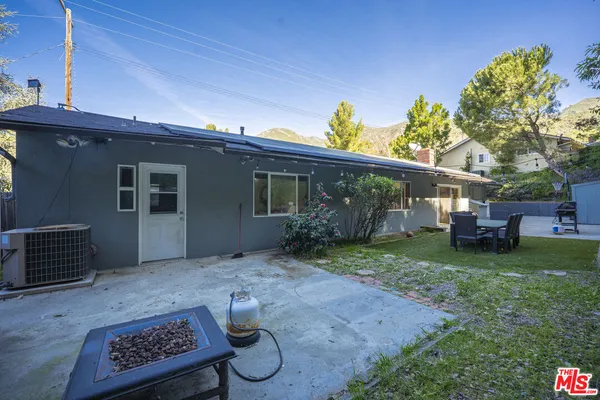 $1,690,000 | 5532 Ocean View Boulevard, La Canada Flintridge, CA 91011