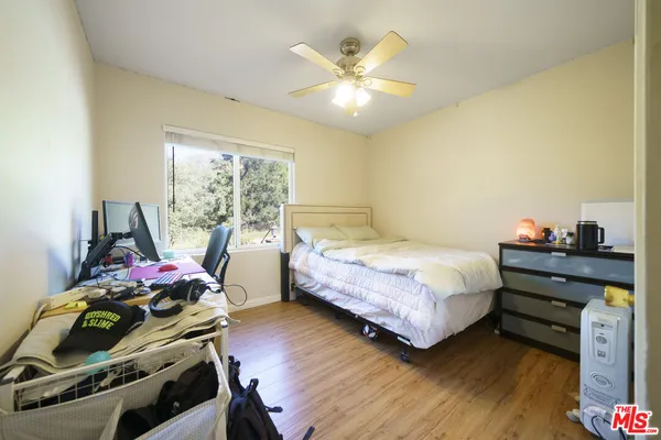 $1,690,000 | 5532 Ocean View Boulevard, La Canada Flintridge, CA 91011