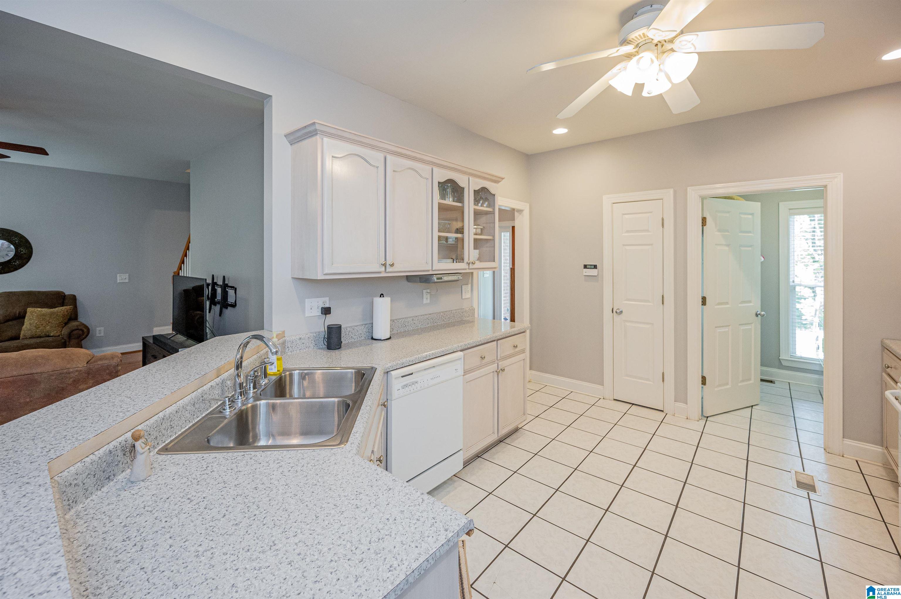 508 Hayfield Loop Dora, AL 35062 - Photo 13 of 42